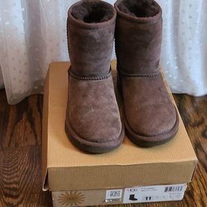Kid Ugg boots